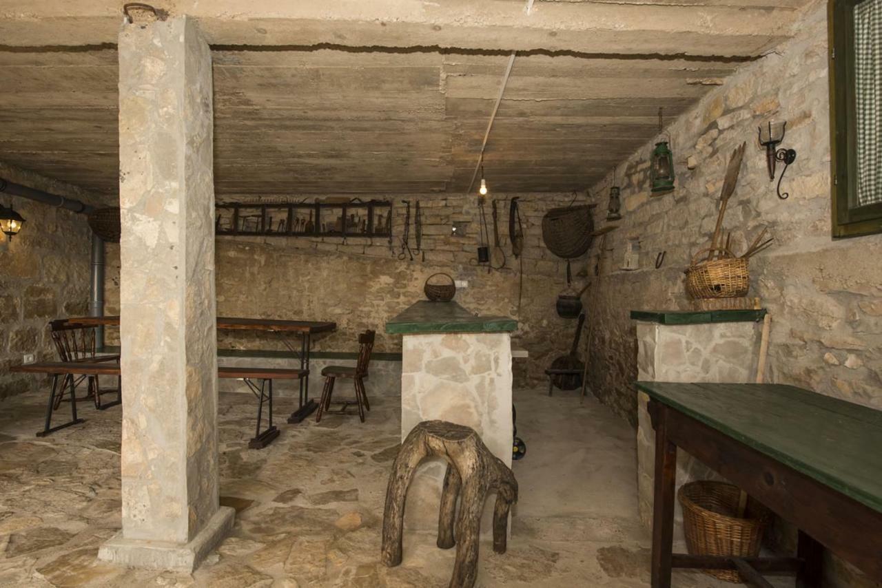 Villa Cetina Milasi Extérieur photo