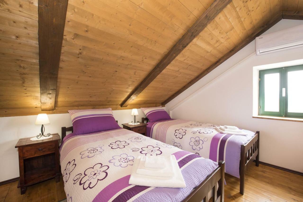 Villa Cetina Milasi Extérieur photo