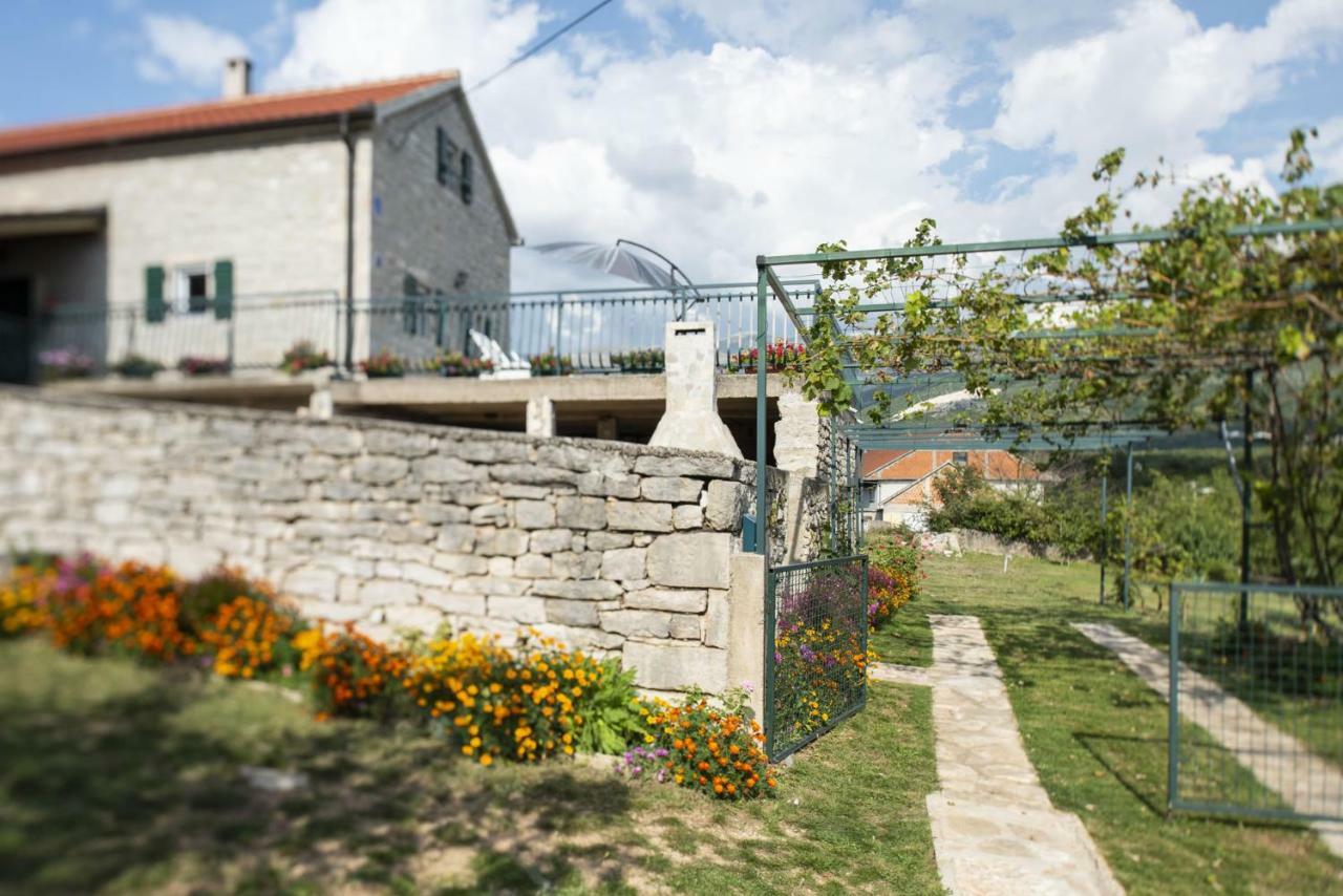 Villa Cetina Milasi Extérieur photo